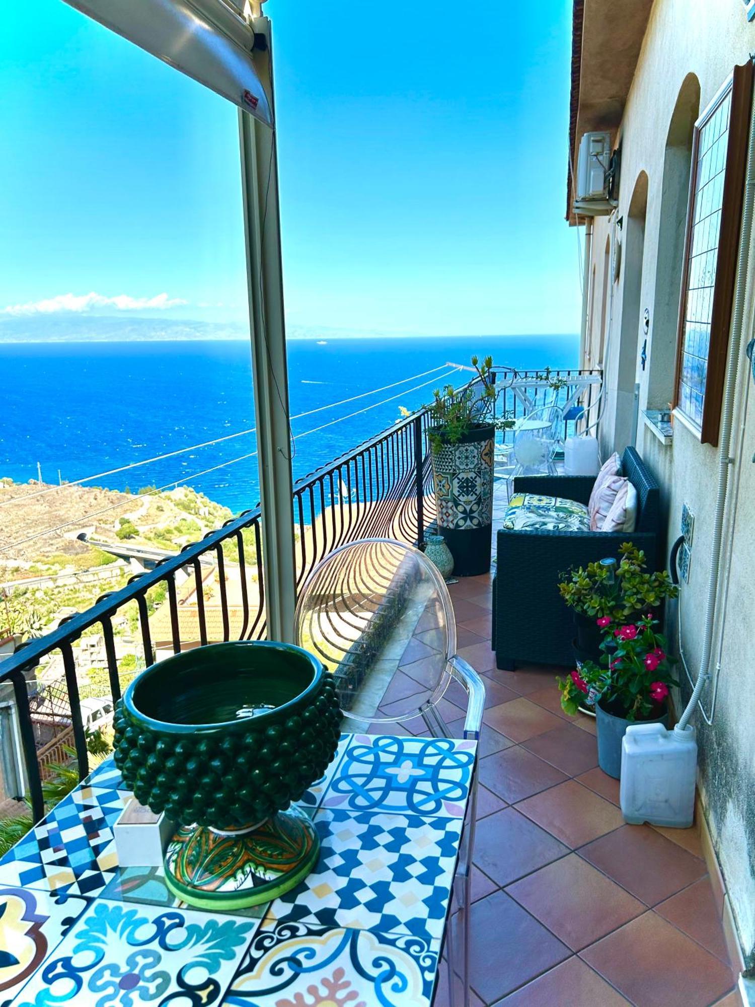 Sun Sky Sea Suite Taormina Buitenkant foto